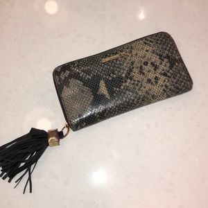 Snake skin wallet